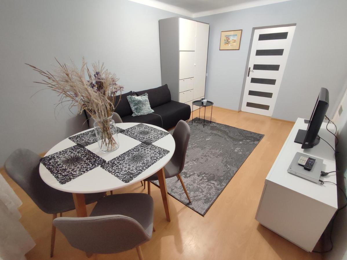 Kwatera Oficera Apartment